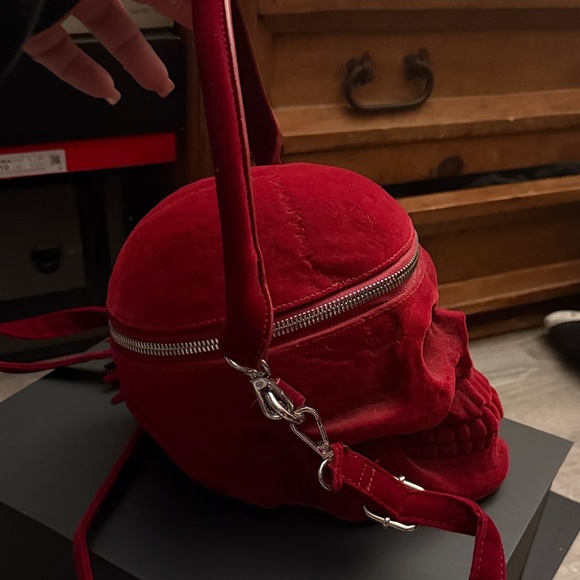 Killstar Red Skull Crossbody Bag Gothic Velvet Purse Tassel Strap EUC - Picture 6 of 13